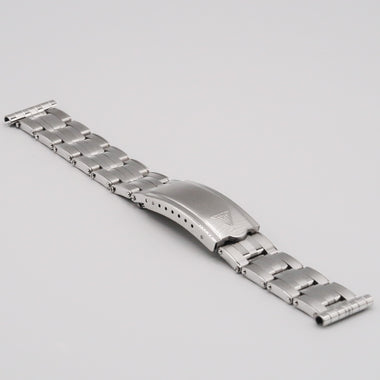 The Forstner 5-Link Rivet Bracelet